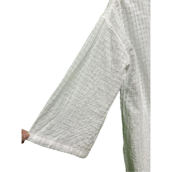 Eileen Fisher White Textured Grid Split Neck Tunic Top Size Small - Picture 5 of 5